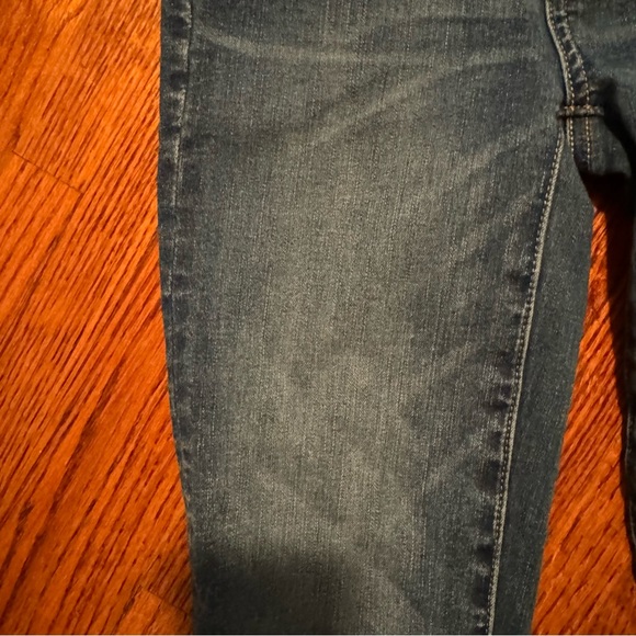 American Eagle Jeans - Picture 2 of 5